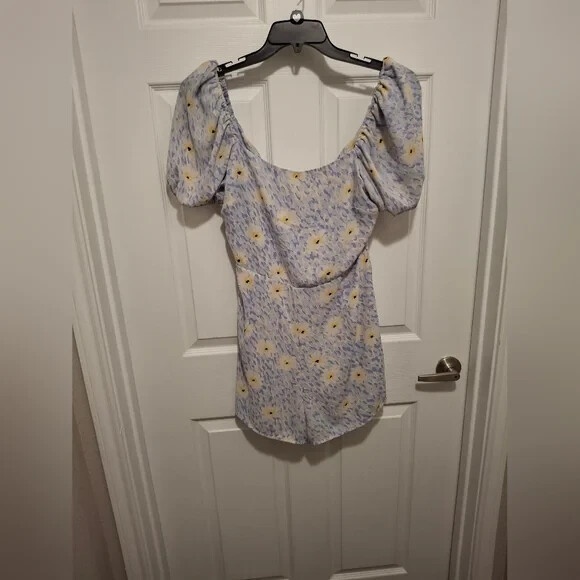 GB Medium Blue Yellow Floral Off-Shoulder Puffy Coquette Bohemian Shorts Romper - Picture 1 of 5